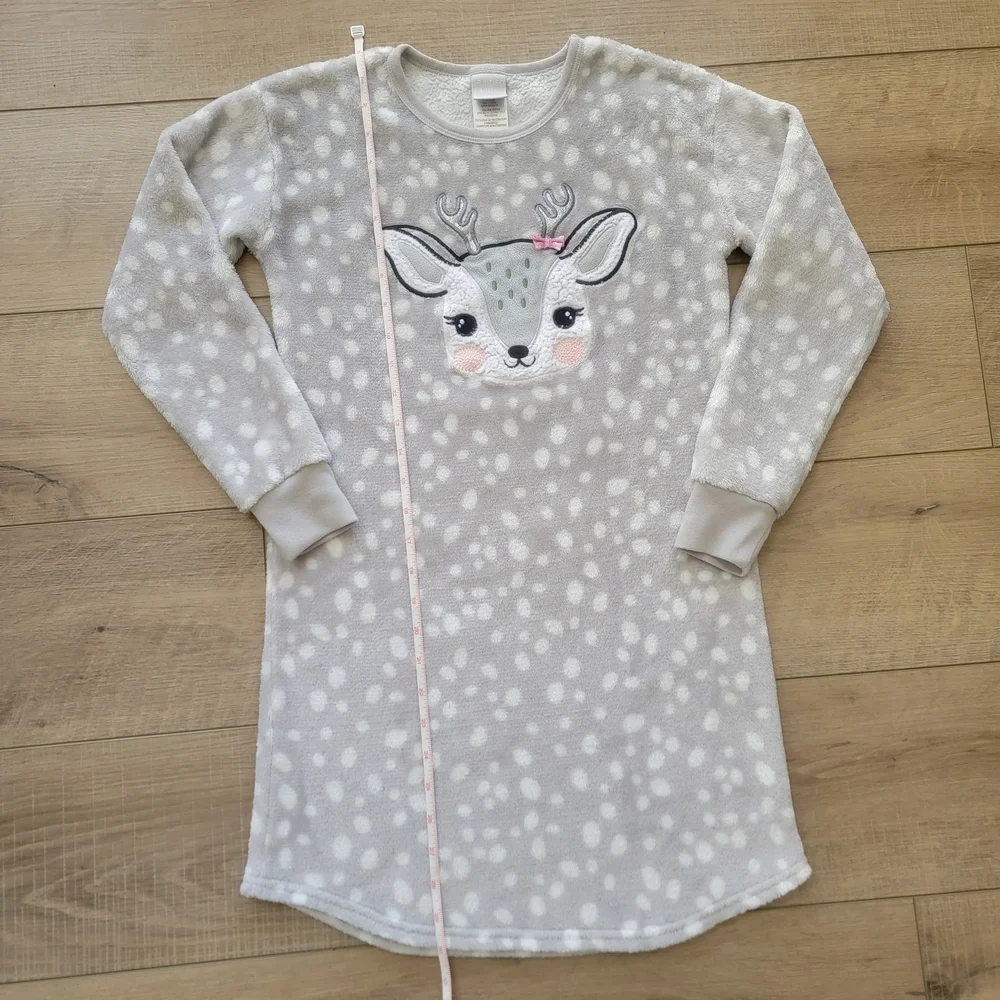 Jellyfish Girls Large Fleece Nightgown Gray Polkadotted Deer Cozy Pajamas